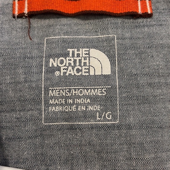The North Face-  button down dress shirt - Picture 2 of 3